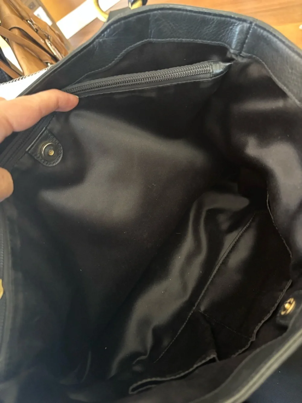 Coach K1381-F24961 Campbell Belle Carryall Black Pebbled Leather Satchel is BNOT - Picture 15 of 16